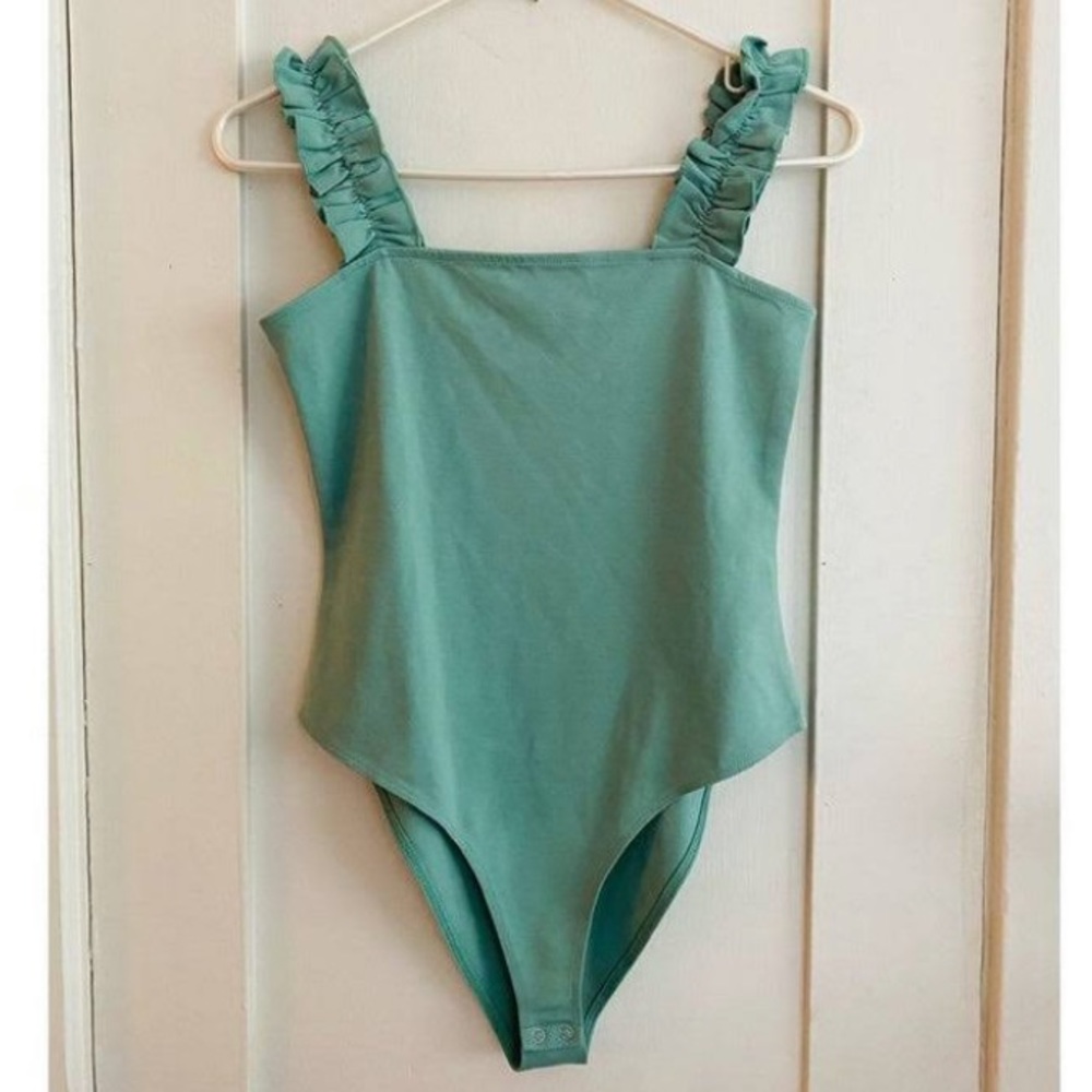 F21 body suit